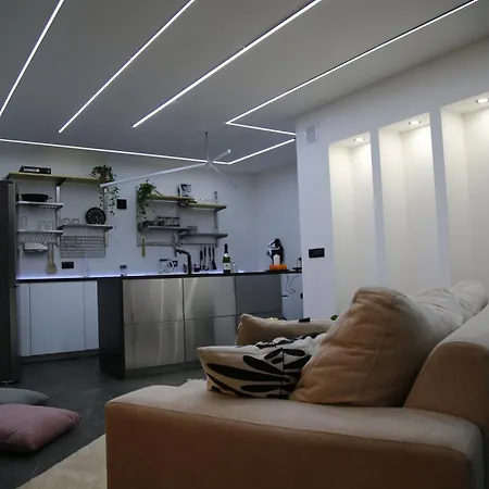 아파트 Industrial *